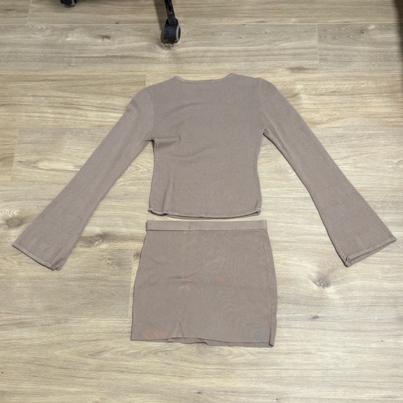 White Fox Skit Set - Picture 3 of 3